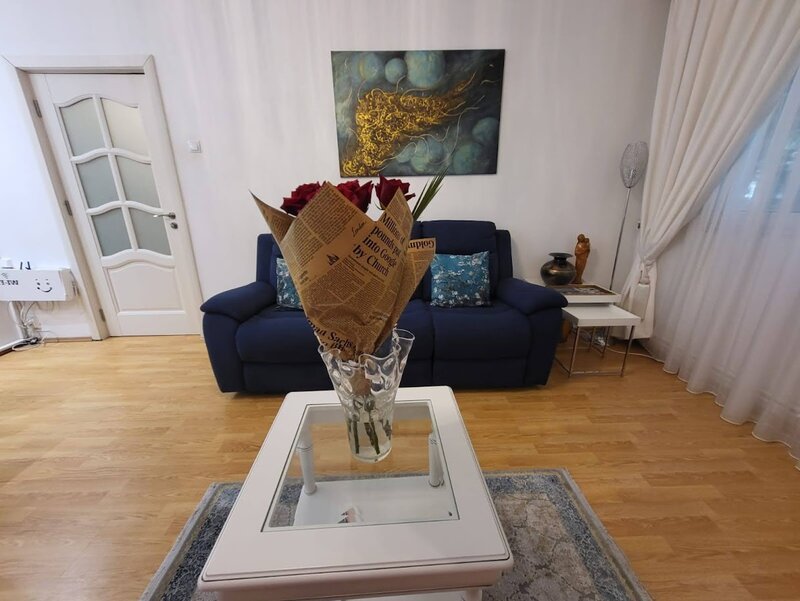 Berceni, Izvorul Crisului, centrala proprie, parcare, pet friendly, ANAF