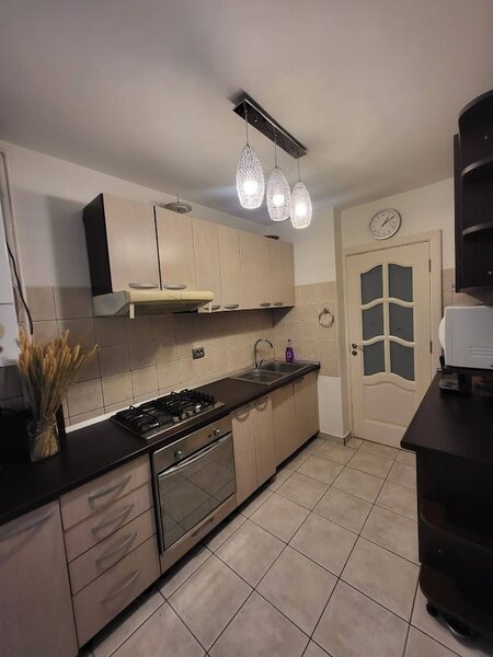 Berceni, Izvorul Crisului, centrala proprie, parcare, pet friendly, ANAF