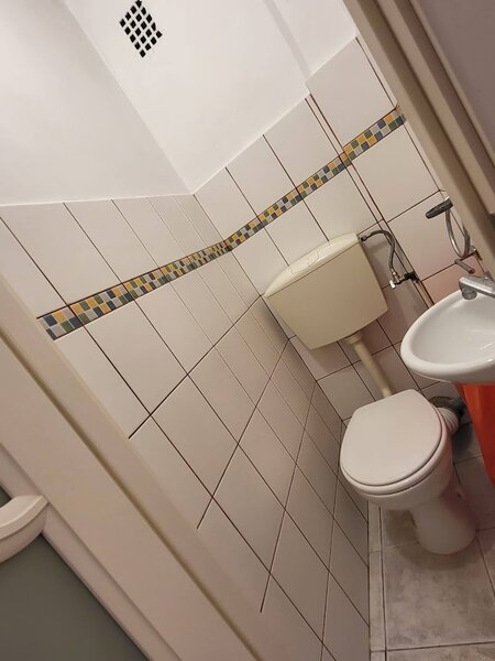Berceni, Izvorul Crisului, centrala proprie, parcare, pet friendly, ANAF